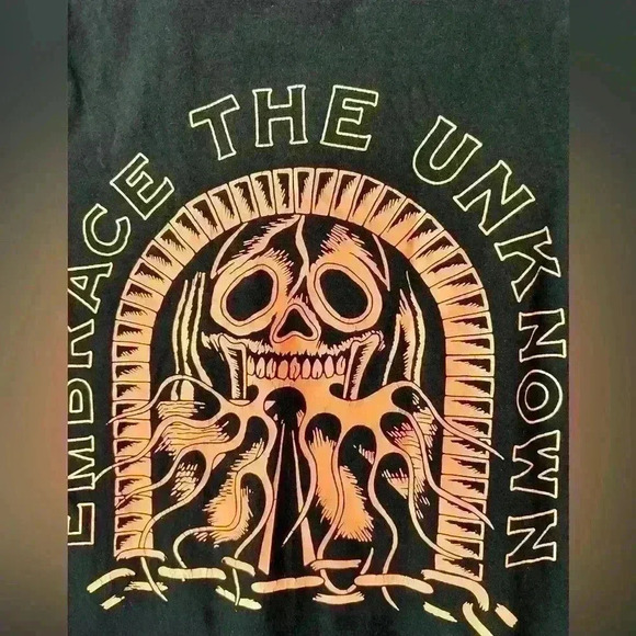 Embrace the Unknown Skull Black Graphic T-Shirt Goth Emo Punk Indie Sleeze XS - Picture 7 of 9